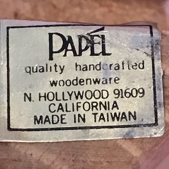 Hand crafted wooden elephant tooth pick holder Papel - Picture 7 of 8